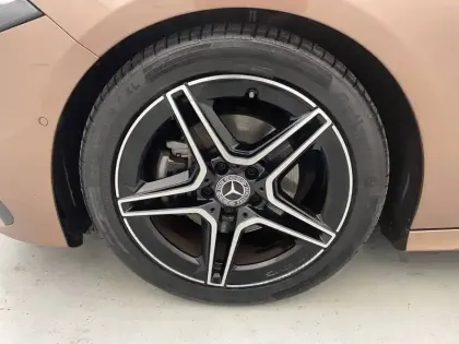 Photo 17 Mercedes Classe A  200 d 8G-DCT