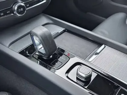 Photo 18 Volvo V60  B4 197 ch Geartronic 8