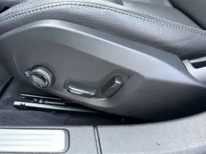 Photo 27 Volvo V60  B4 197 ch Geartronic 8