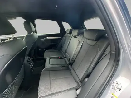 Photo 13 Audi Q5  55 TFSIe 367 S tronic 7 Quattro