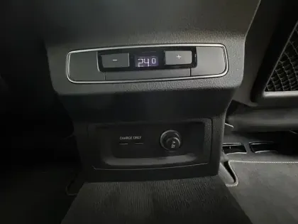 Photo 28 Audi Q5  55 TFSIe 367 S tronic 7 Quattro