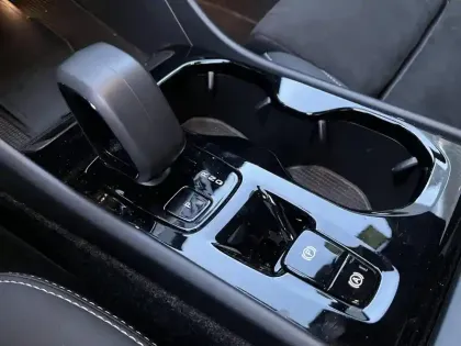 Photo 29 Volvo Xc40  B3 163 ch DCT7