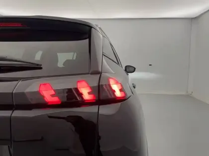 Photo 23 Peugeot 2008  BlueHDi 130 S&S EAT8