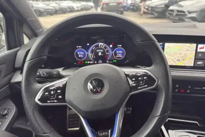 Photo 17 Volkswagen Golf  1.4 Hybrid Rechargeable OPF 245 DSG6