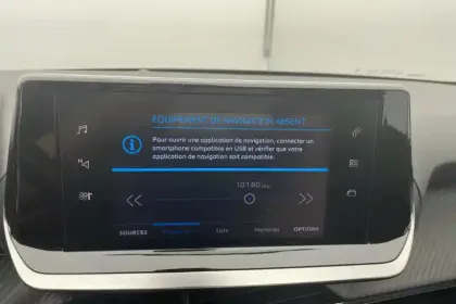 Photo 46 Peugeot 208  PureTech 75 S&S BVM5