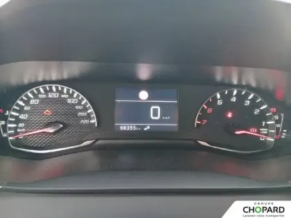 Photo 16 Peugeot 208  PureTech 75 S&S BVM5