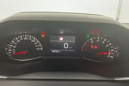 Photo 49 Peugeot 208  PureTech 75 S&S BVM5