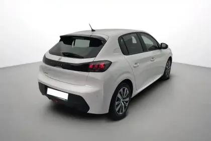 Photo 37 Peugeot 208  PureTech 75 S&S BVM5