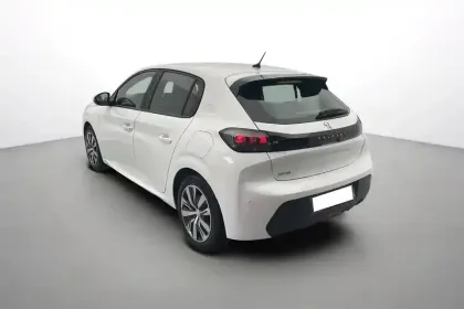 Photo 35 Peugeot 208  PureTech 75 S&S BVM5