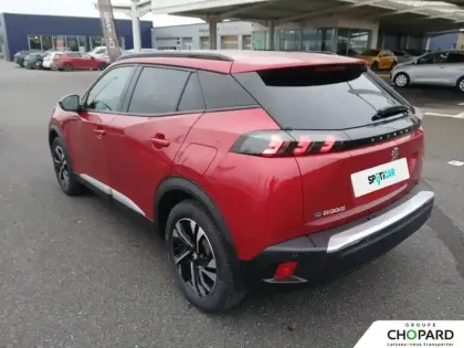 Photo 29 Peugeot 2008  Electrique 136 ch