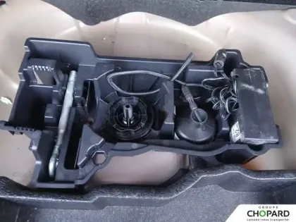 Photo 24 Peugeot 2008  BlueHDi 110 S&S BVM6