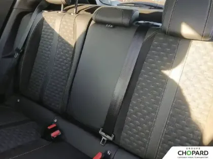 Photo 18 Peugeot 2008  BlueHDi 110 S&S BVM6