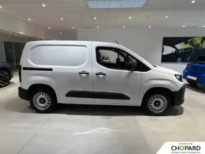 Photo 30 Opel combo  CARGO M 650 KG BLUEHDI 130 S&S EAT8