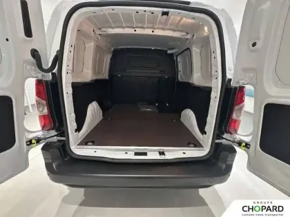 Photo 71 Opel combo  CARGO M 650 KG BLUEHDI 130 S&S EAT8