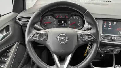 Photo 13 Opel Crossland X  1.2 Turbo 110 ch