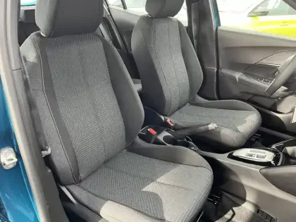 Photo 14 Peugeot 2008  Hybrid 145 e-DCS6