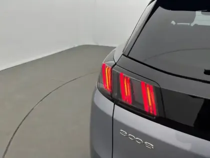 Photo 16 Peugeot 3008  Hybrid 225 e-EAT8