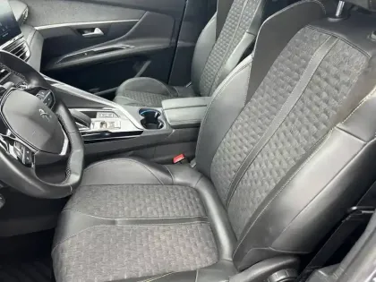 Photo 10 Peugeot 3008  Hybrid 225 e-EAT8