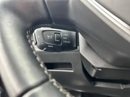 Photo 19 Peugeot 3008  Hybrid 225 e-EAT8