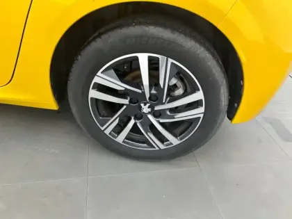 Photo 57 Peugeot 208 Gén. II Ph1 NG Allure 5