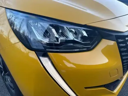 Photo 15 Peugeot 208  PureTech 100 S&S BVM6