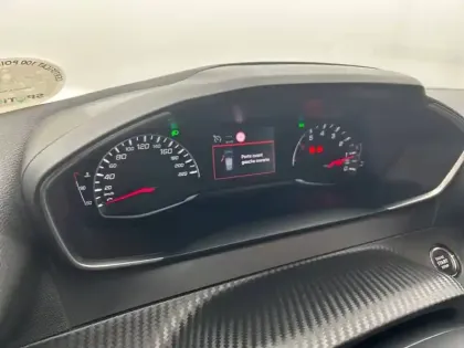 Photo 76 Peugeot 208  PureTech 100 S&S BVM6