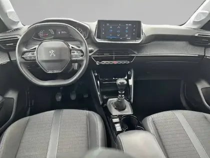 Photo 74 Peugeot 208  PureTech 100 S&S BVM6