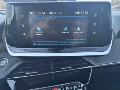 Photo 22 Peugeot 208  PureTech 100 S&S BVM6