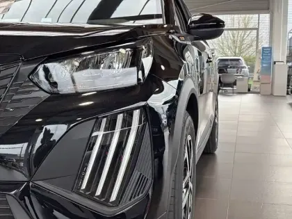 Photo 15 Peugeot 2008  100 S&S BVM6