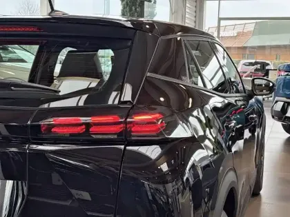 Photo 16 Peugeot 2008  100 S&S BVM6