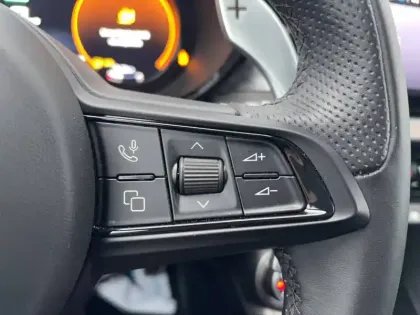 Photo 15 Alfa Romeo Tonale  1.3 Hybride Rechargeable PHEV 280ch AT6 e-Q4