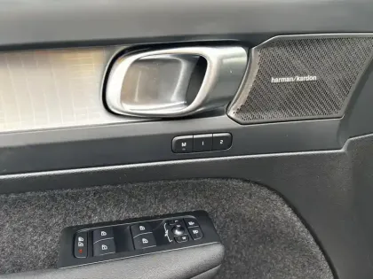 Photo 15 Volvo Xc40  B3 163 ch DCT7