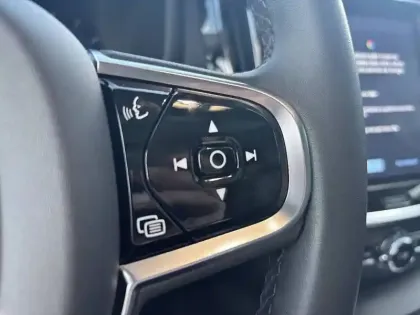 Photo 30 Volvo V60  CROSS COUNTRY B4 AWD 197 ch Geartronic 8