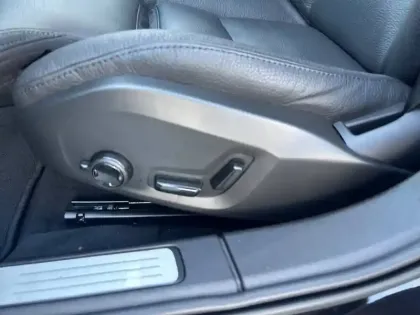 Photo 10 Volvo V60  CROSS COUNTRY B4 AWD 197 ch Geartronic 8