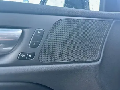 Photo 9 Volvo V60  CROSS COUNTRY B4 AWD 197 ch Geartronic 8