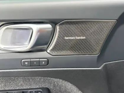 Photo 34 Volvo Xc40  B3 163 ch DCT7