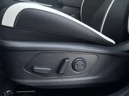 Photo 16 Kia Sportage  Hybride 239 ch BVA6