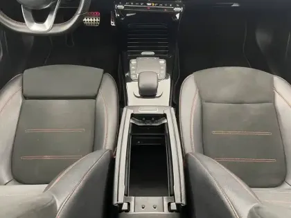 Photo 93 Mercedes Classe A  250 e 8G-DCT