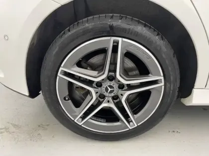 Photo 82 Mercedes Classe A  250 e 8G-DCT