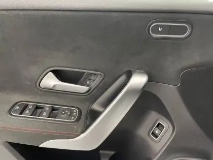 Photo 56 Mercedes Classe A  250 e 8G-DCT