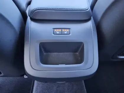 Photo 8 Volvo V60  B4 197 ch Geartronic 8