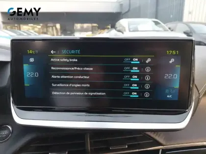 Photo 16 Peugeot 208  Electrique 50 kWh 136ch