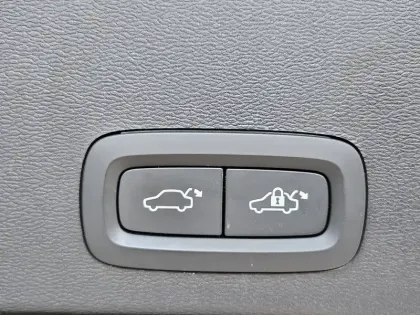 Photo 15 Volvo Xc40  Recharge 231 ch 1EDT