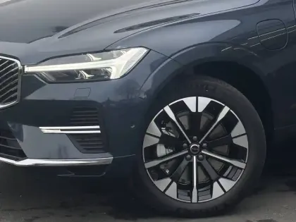 Photo 8 Volvo Xc60  T6 AWD Hybride rechargeable 253 ch+145 ch Geartronic 8