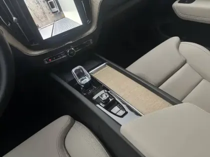 Photo 5 Volvo Xc60  T6 AWD Hybride rechargeable 253 ch+145 ch Geartronic 8