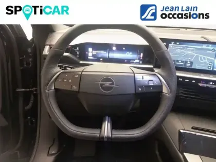 Photo 8 Opel Grandland  1.2 Turbo Hybrid 145 ch e-DCT6