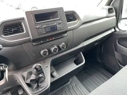 Photo 28 Renault Master  FGN TRAC F3500 L2H2 BLUE DCI 135