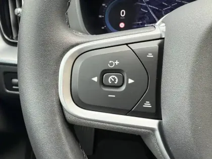 Photo 11 Volvo Xc60  B4 197 ch Geartronic 8