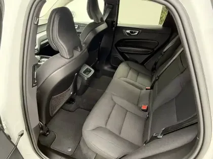 Photo 34 Volvo Xc60  B4 197 ch Geartronic 8