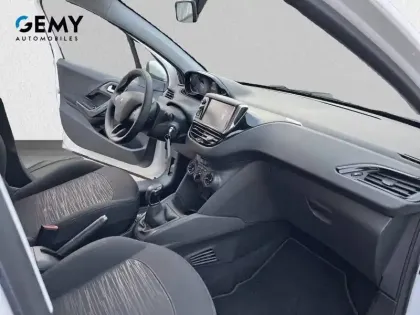 Photo 9 Peugeot 208  BlueHDi 100ch S&S BVM5